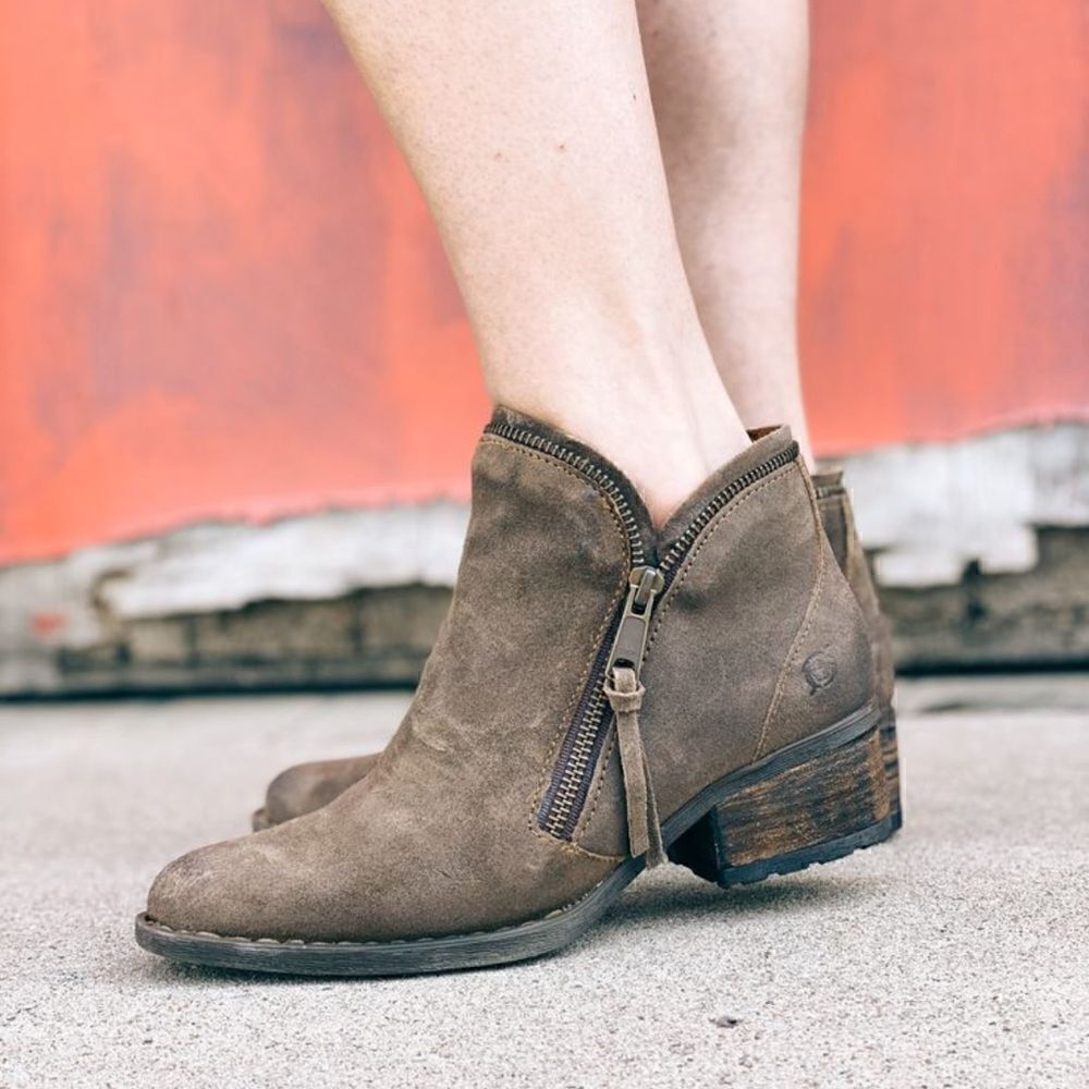 Born-Women’s Montoro ll Heeled Boot Tan Clay Genuine Leather Distressed, Size 10